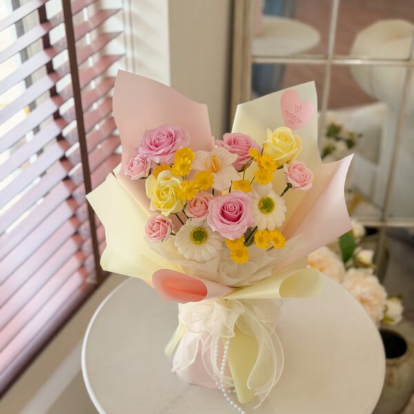 Sweet sunshine (SOAP FLOWER)